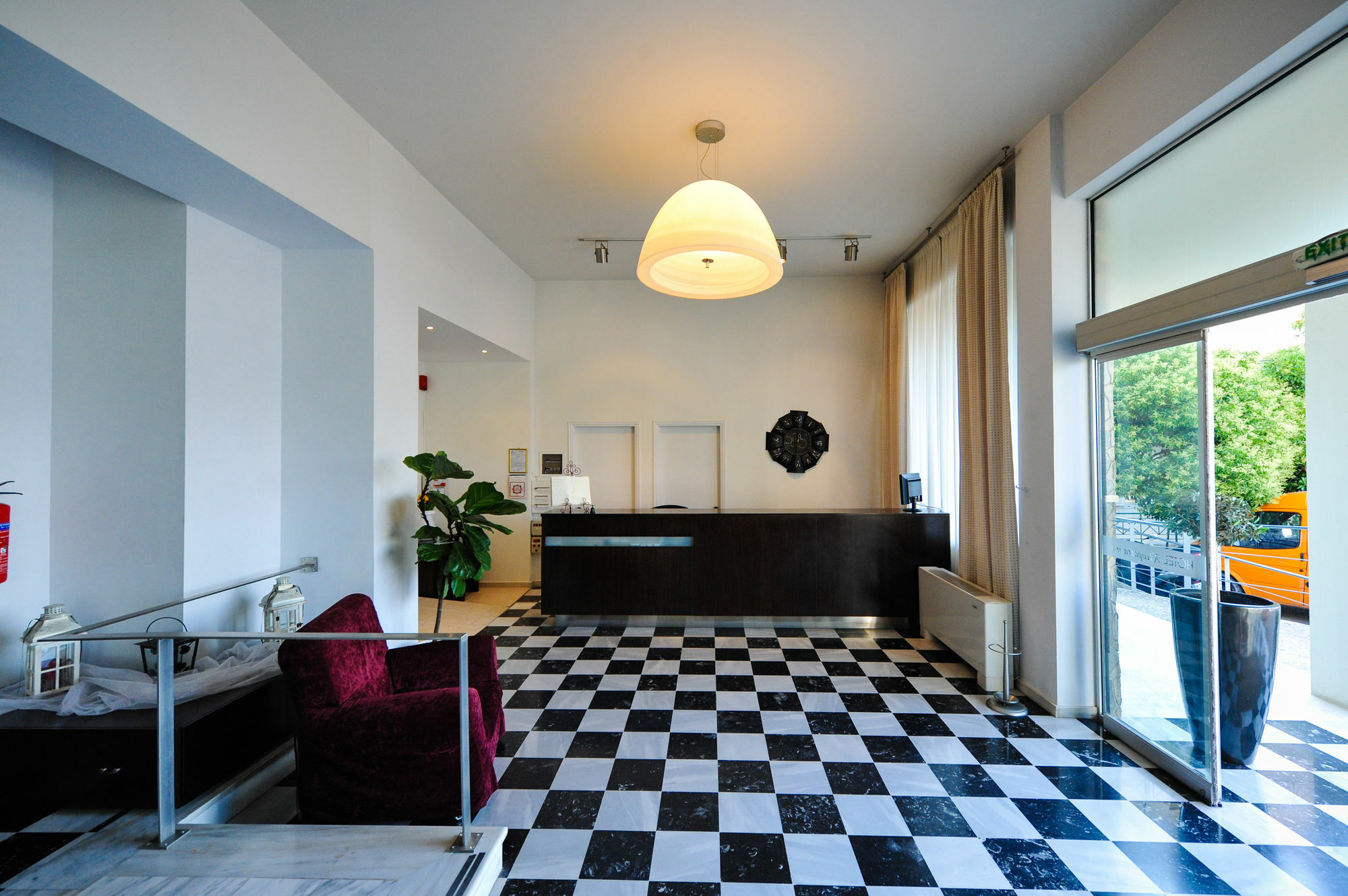 Kleopatra Inn Месіні Екстер'єр фото